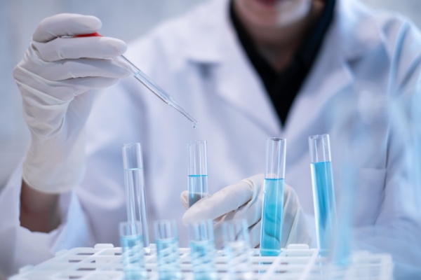 Santé au travail : on en sait plus sur l’analyse des substances dangereuses !