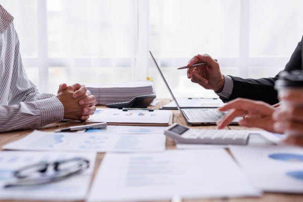 Bassin d’emploi à redynamiser (BER) : des exonérations fiscales prolongées et limitées !