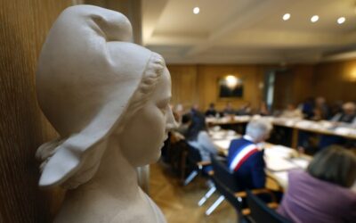 Élus locaux : nouvelle certification des compétences acquises